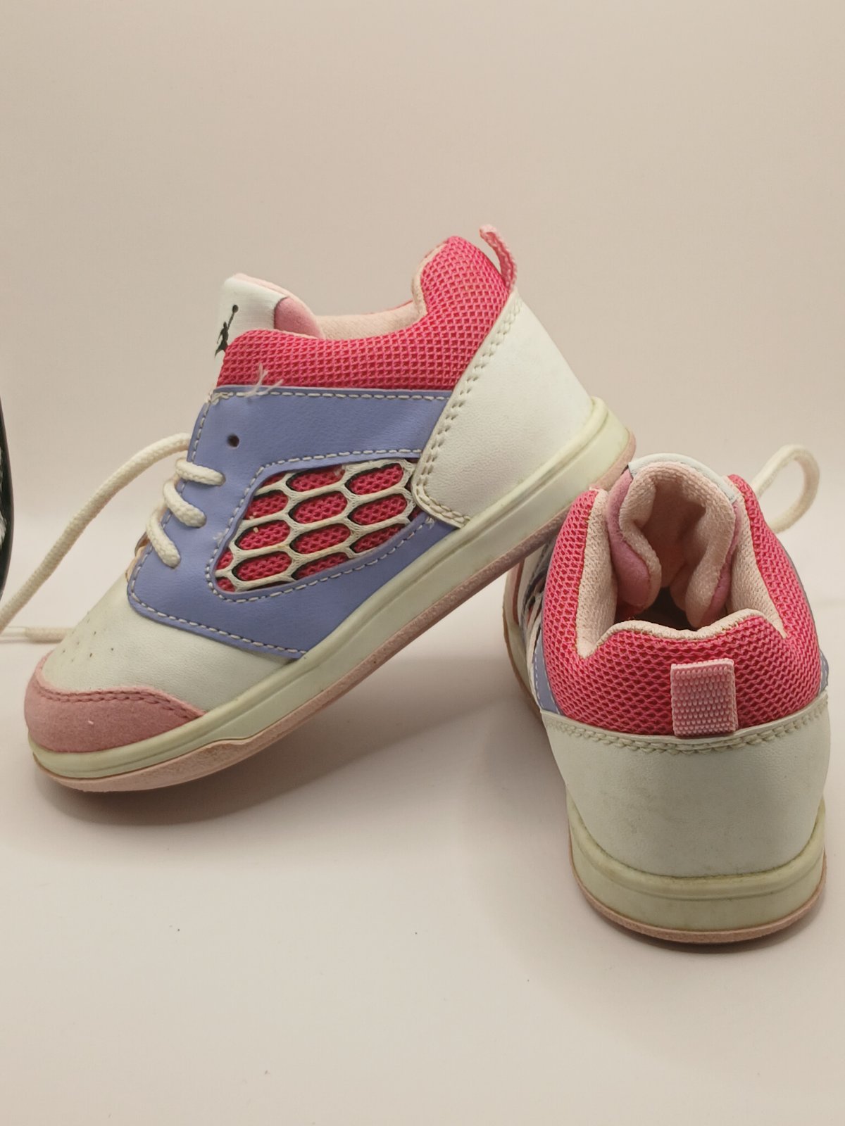 Детски маратонки Air Jordan розово-бели, размер 21